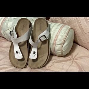 Cork foot bed, sandals